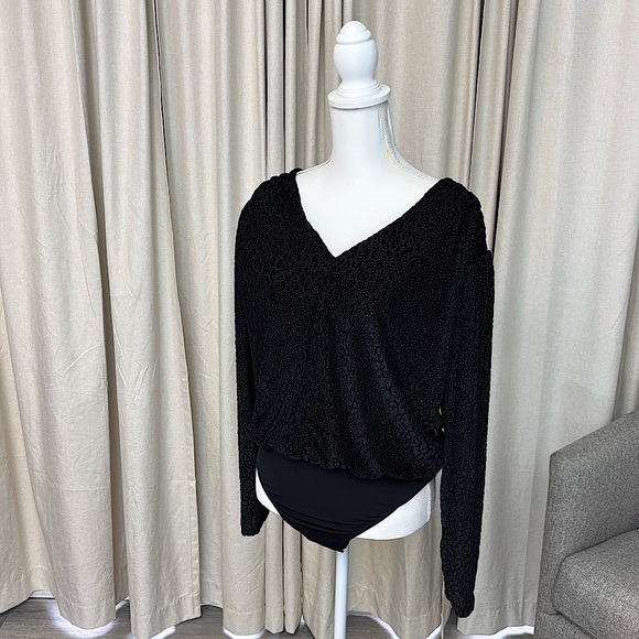 NWT • EXPRESS • Animal Print Velvet Body Suit - Picture 1 of 10